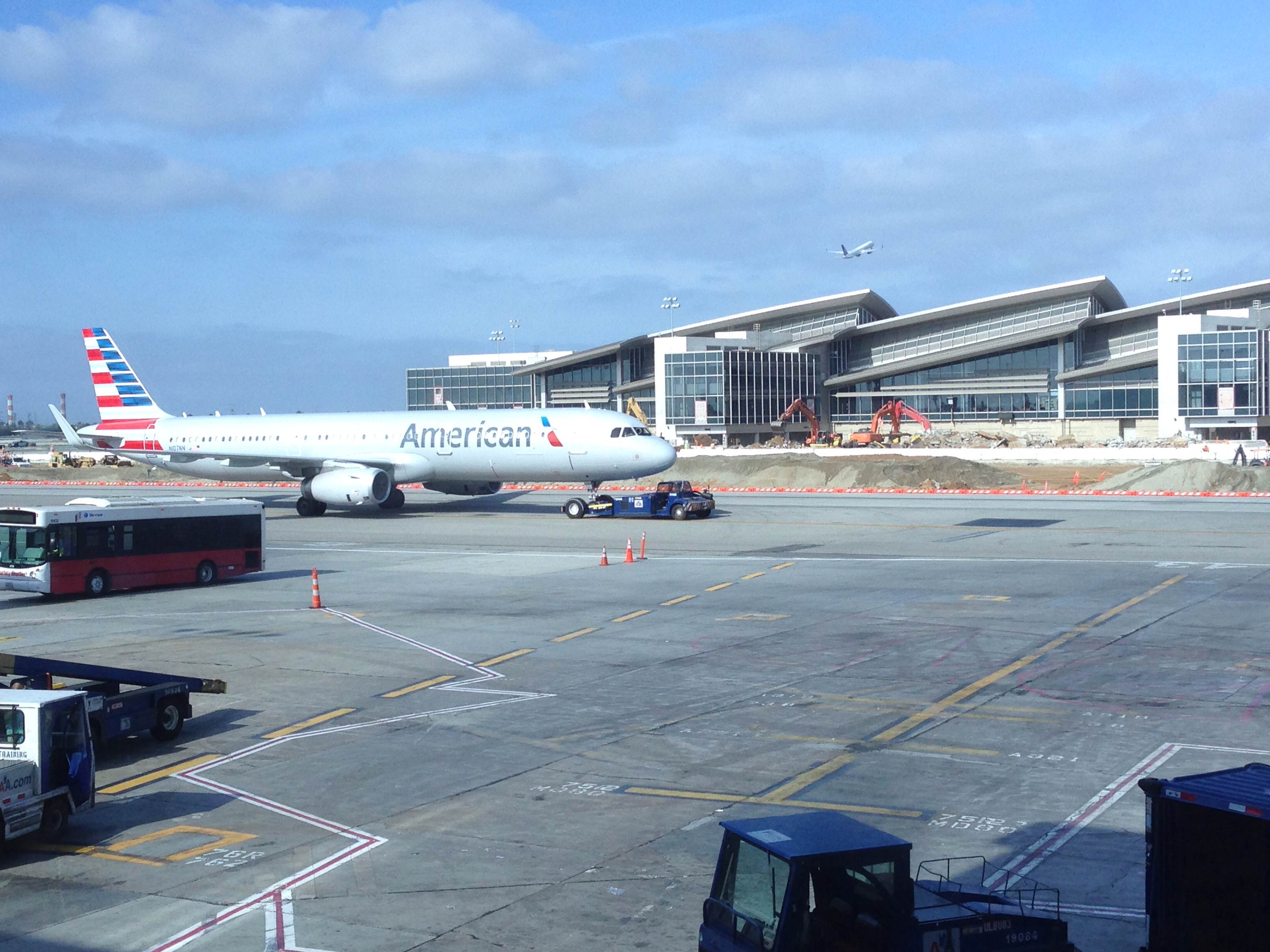 Review: American Airlines' new A321T (Transcontinental)