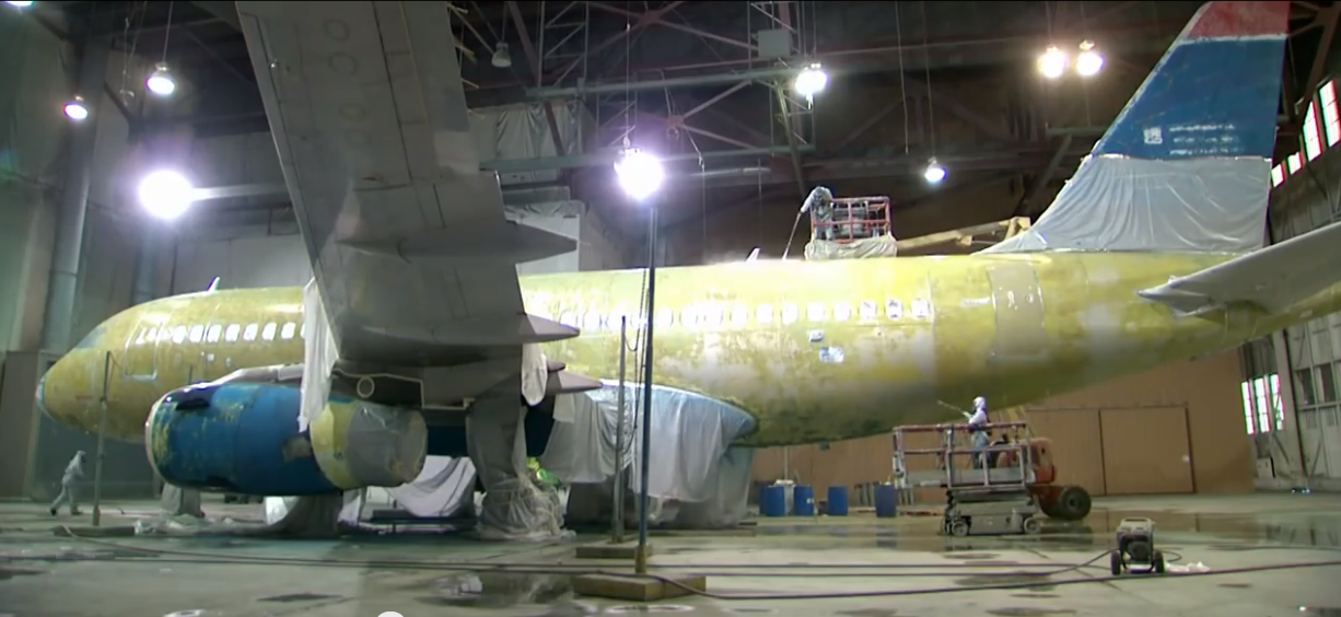 [VIDEO] US Airways Plane Painted In New American Airlines Livery