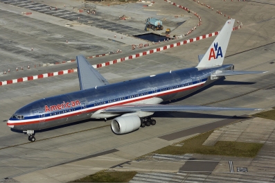 Female passenger hit American Airlines flight attendant