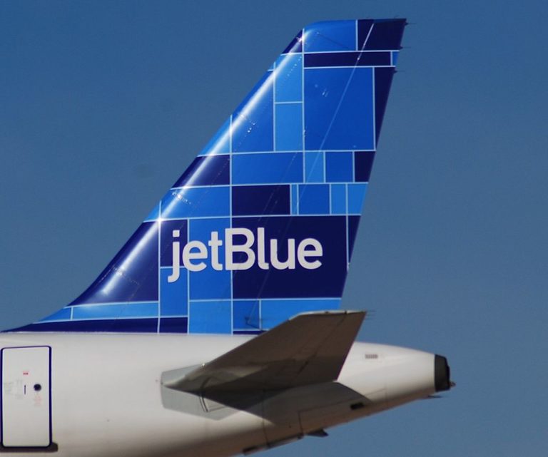 CHEAP FARES: Free Flight and Hotel Packages on JetBlue