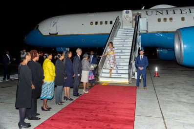 First Lady's Plane Makes Emergency Landing