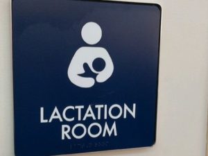 Breastfeeding Moms at Airports