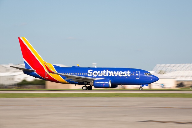 Southwest to end flights to FLL from IAD and EWR