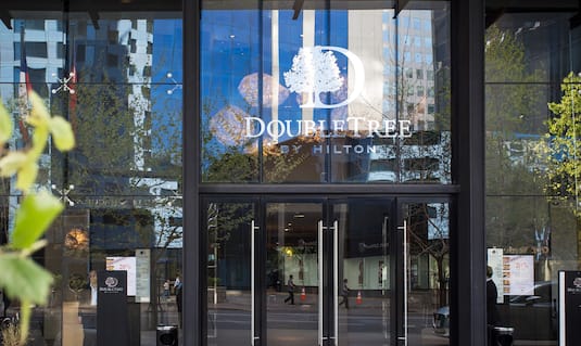HOTEL REVIEW: DoubleTree by Hilton Hotel in Santiago, Chile